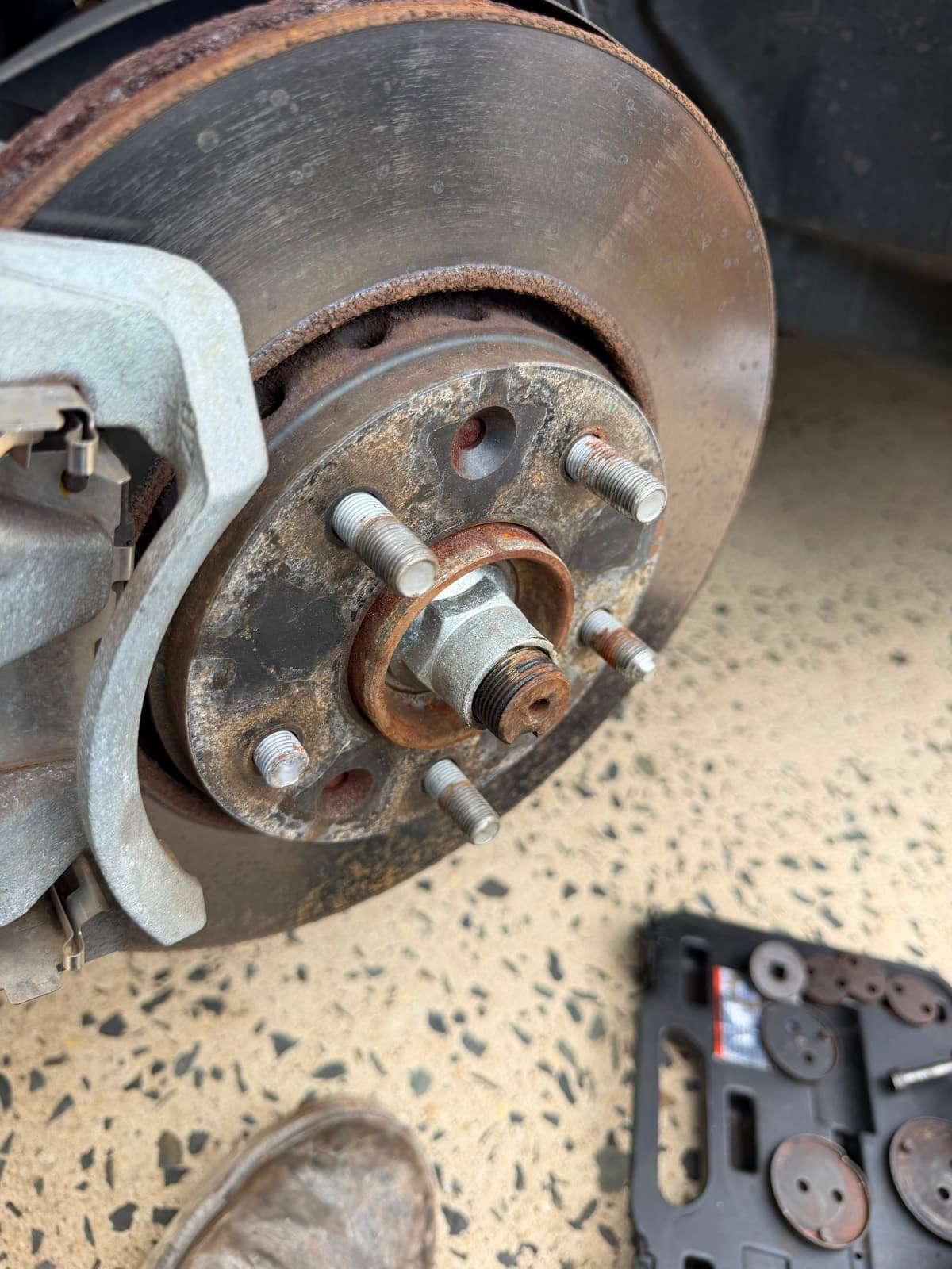 Brake rotor, caliper and wheel hub during a brake job
